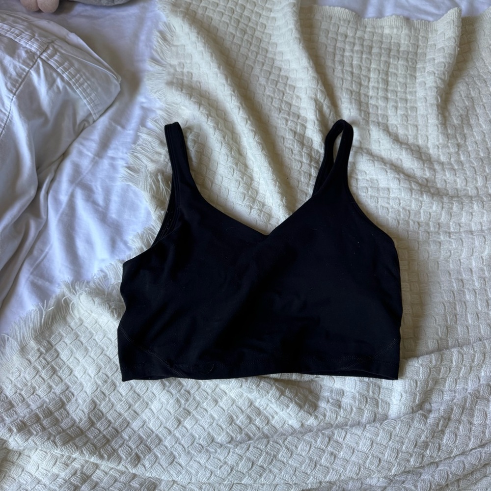 black lulu align tank